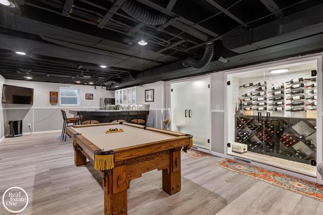 Builiding view fifty seven for 535 Ballantyne, Grosse Pointe, MI. 48236
