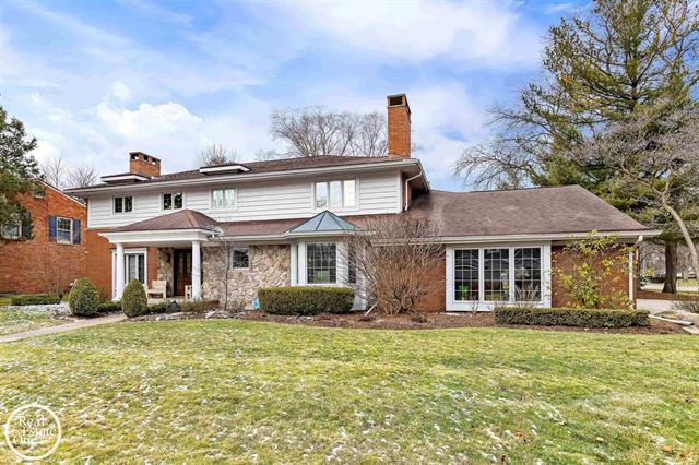 Builiding view six for 535 Ballantyne, Grosse Pointe, MI. 48236
