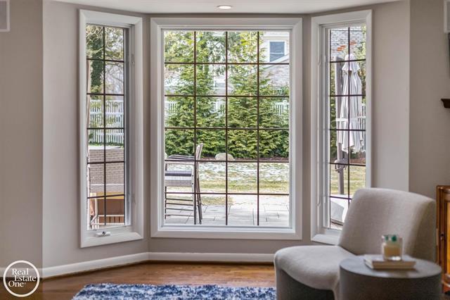 Builiding view thirty three for 535 Ballantyne, Grosse Pointe, MI. 48236