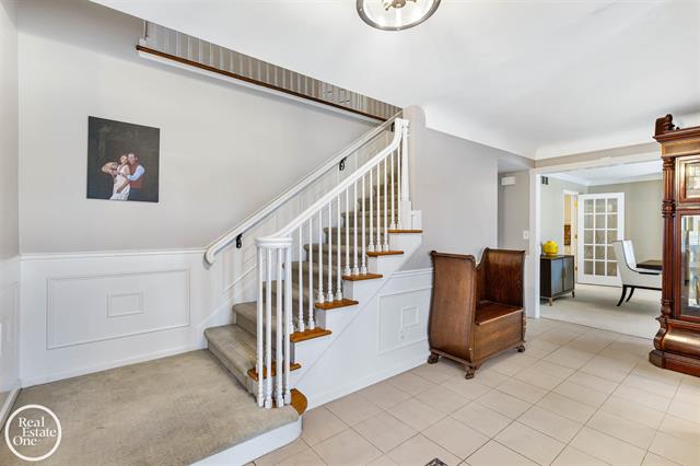 Builiding view twelve for 535 Ballantyne, Grosse Pointe, MI. 48236