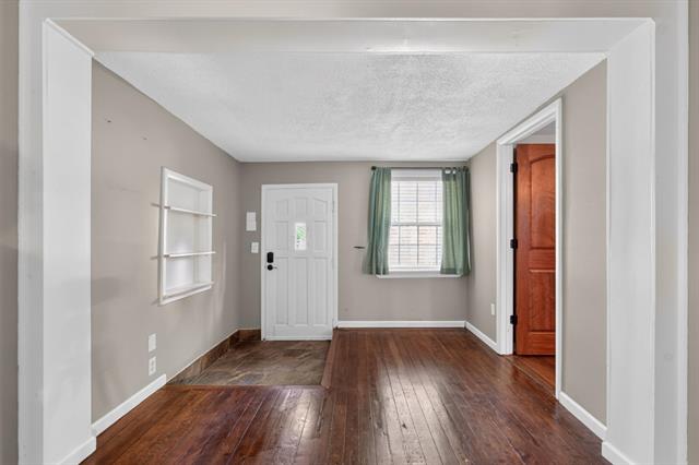 Builiding view six for 23830 Scotia, Oak Park, MI. 48237