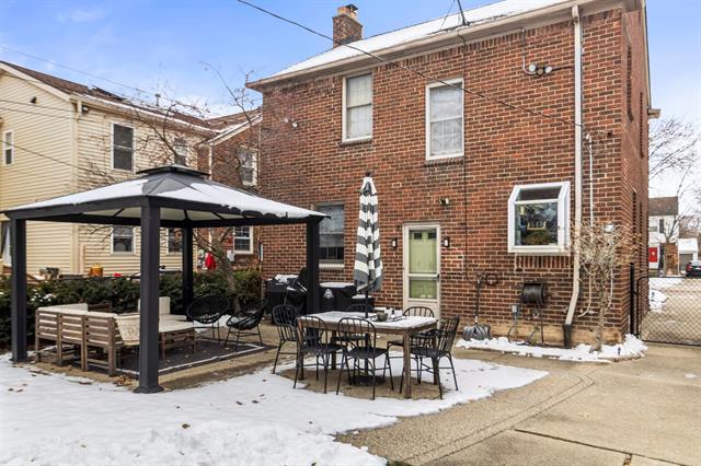 Builiding view six for 1985 Country Club, Grosse Pointe, MI. 48236