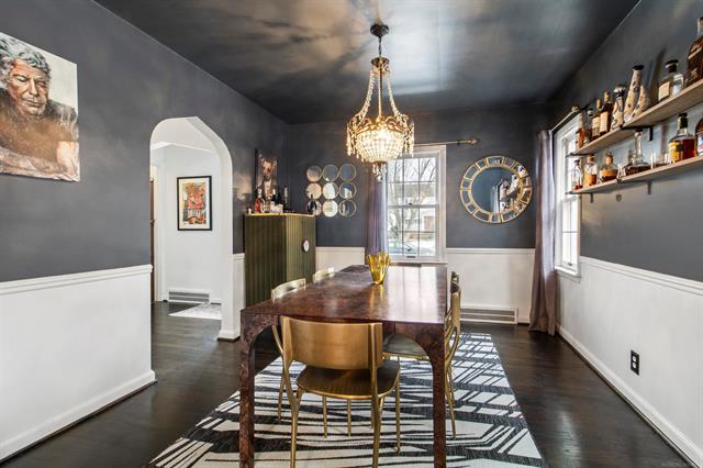 Builiding view thirteen for 1985 Country Club, Grosse Pointe, MI. 48236