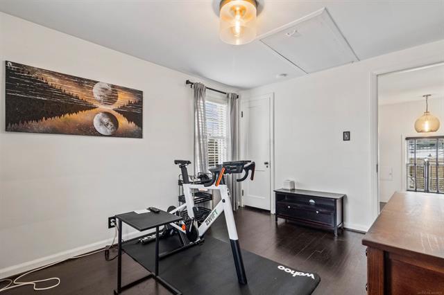 Builiding view twenty four for 1985 Country Club, Grosse Pointe, MI. 48236