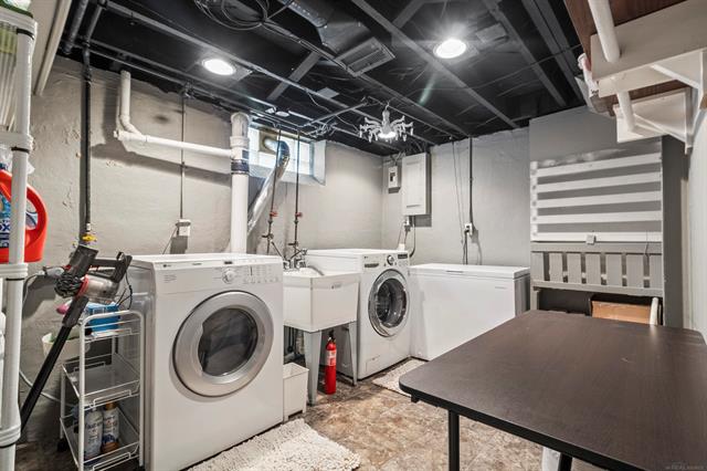 Builiding view twenty nine for 1985 Country Club, Grosse Pointe, MI. 48236