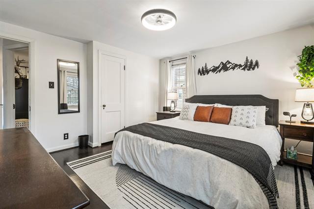 Builiding view twenty two for 1985 Country Club, Grosse Pointe, MI. 48236