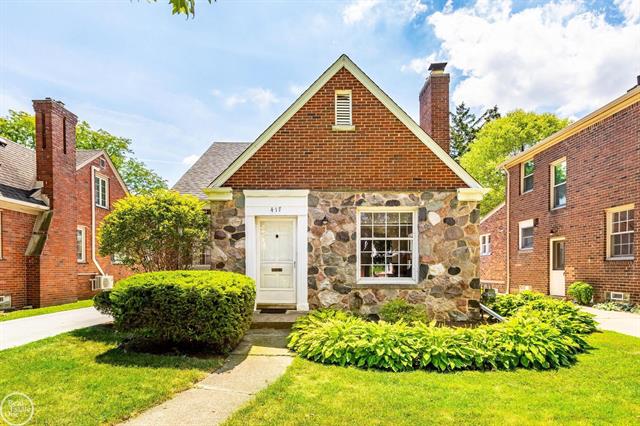 front view for 417 Belanger St, Grosse Pointe, Mi. 48236