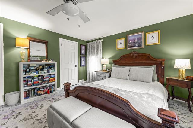 Builiding view six for 1597 Newcastle, Grosse Pointe, MI. 48236