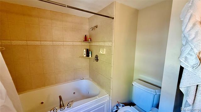 Builiding view seventeen for 889 Rivard, Grosse Pointe, MI. 48230
