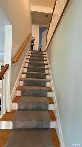 Builiding view ten for 889 Rivard, Grosse Pointe, MI. 48230