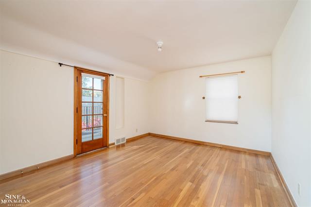 Builiding view fourteen for 201 Mcmillan, Grosse Pointe, MI. 48236