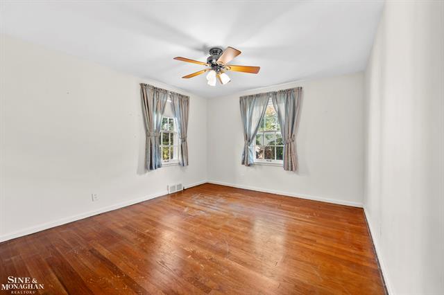 Builiding view nineteen for 343 Mount Vernon, Grosse Pointe, MI. 48236