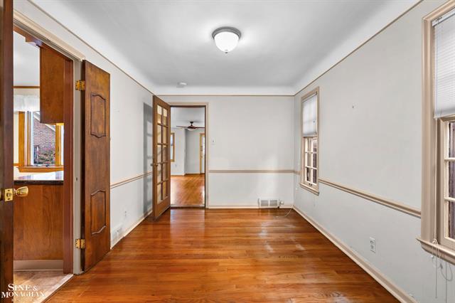 Builiding view six for 343 Mount Vernon, Grosse Pointe, MI. 48236