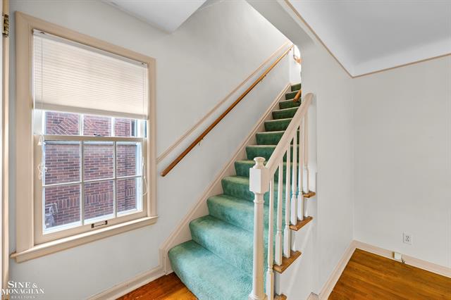 Builiding view sixteen for 343 Mount Vernon, Grosse Pointe, MI. 48236