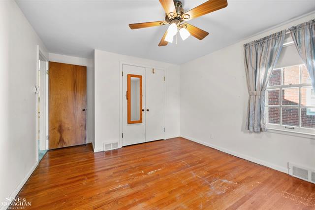 Builiding view twenty for 343 Mount Vernon, Grosse Pointe, MI. 48236