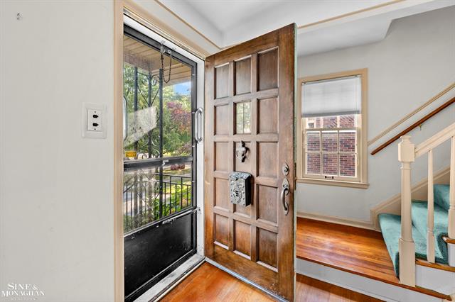 Builiding view two for 343 Mount Vernon, Grosse Pointe, MI. 48236