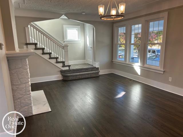 Builiding view eight for 1765 Brys, Grosse Pointe, MI. 48236