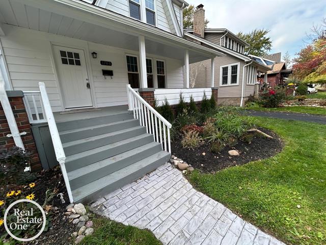 Builiding view one for 1765 Brys, Grosse Pointe, MI. 48236