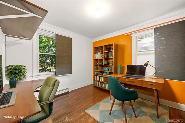 Builiding view twenty for 21737 Roslyn, Harper Woods, MI. 48225