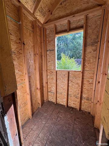 Builiding view eight for 20860 Ridgemont, Harper Woods, MI. 48225