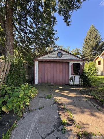 Builiding view two for 20860 Ridgemont, Harper Woods, MI. 48225