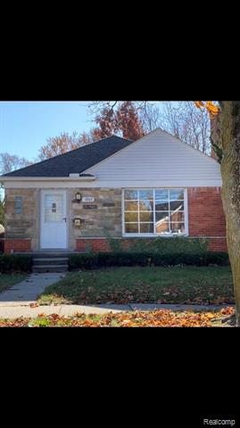 front view for 1965 Hollywood Ave, Grosse Pointe, Mi. 48236