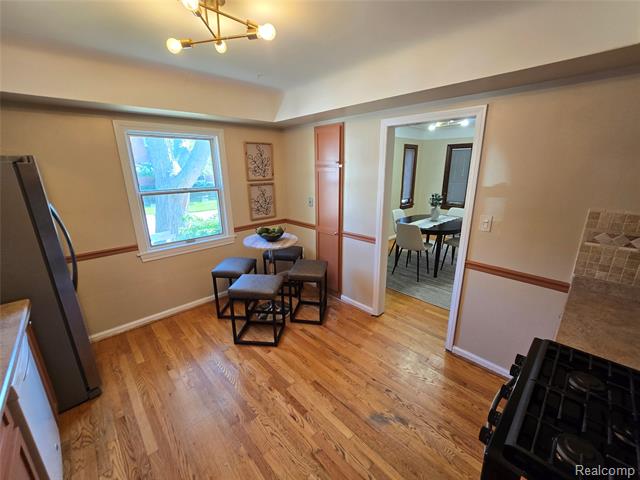 Builiding view fourteen for 2100 Country Club, Grosse Pointe, MI. 48236