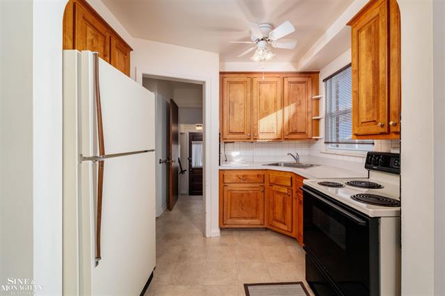 Builiding view eight for 1922 Oxford, Grosse Pointe, MI. 48236