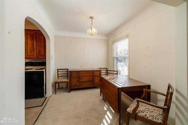 Builiding view nine for 1922 Oxford, Grosse Pointe, MI. 48236