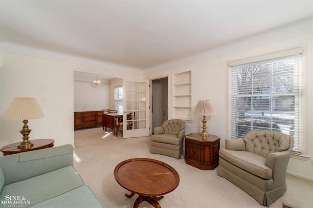 Builiding view two for 1922 Oxford, Grosse Pointe, MI. 48236