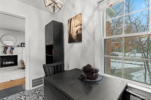 Builiding view five for 1818 Norwood, Grosse Pointe, MI. 48236