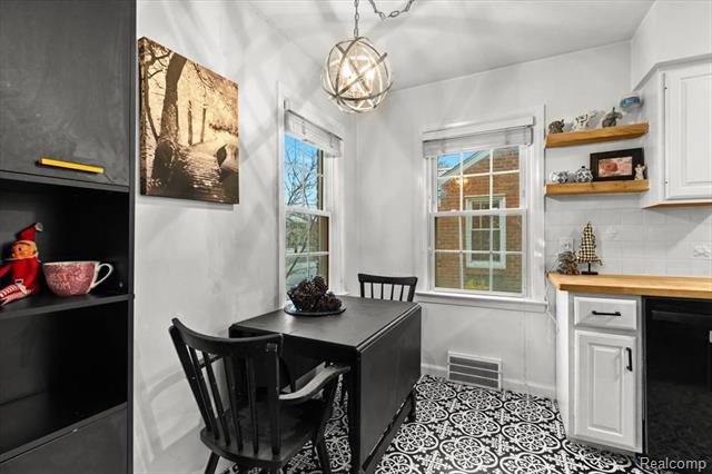 Builiding view four for 1818 Norwood, Grosse Pointe, MI. 48236