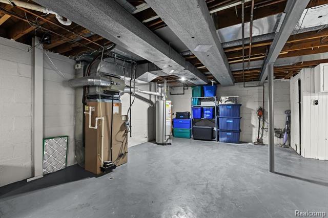 Builiding view nineteen for 1818 Norwood, Grosse Pointe, MI. 48236