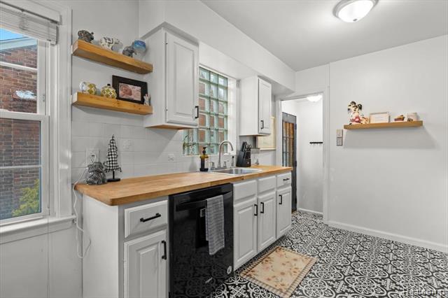 Builiding view six for 1818 Norwood, Grosse Pointe, MI. 48236