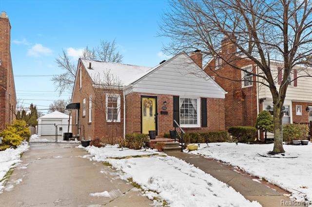 Builiding view twenty eight for 1818 Norwood, Grosse Pointe, MI. 48236