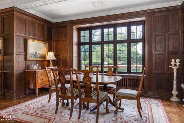 Builiding view eighteen for 257 Ridge, Grosse Pointe, MI. 48236