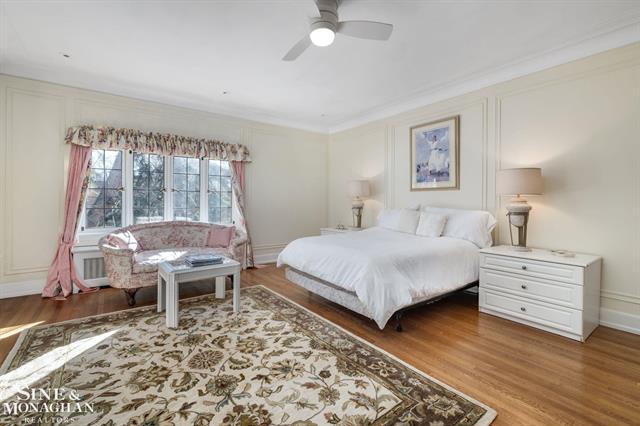 Builiding view fifty six for 257 Ridge, Grosse Pointe, MI. 48236