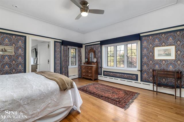 Builiding view fifty for 257 Ridge, Grosse Pointe, MI. 48236