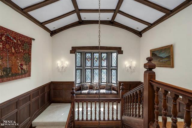 Builiding view forty four for 257 Ridge, Grosse Pointe, MI. 48236