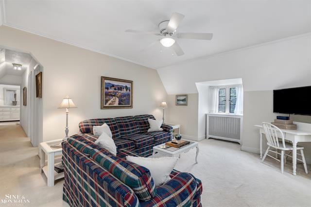 Builiding view seventy three for 257 Ridge, Grosse Pointe, MI. 48236