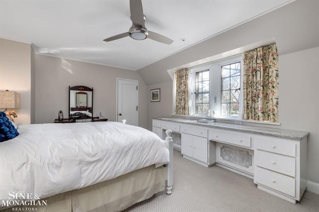 Builiding view seventy for 257 Ridge, Grosse Pointe, MI. 48236