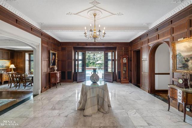 Builiding view six for 257 Ridge, Grosse Pointe, MI. 48236