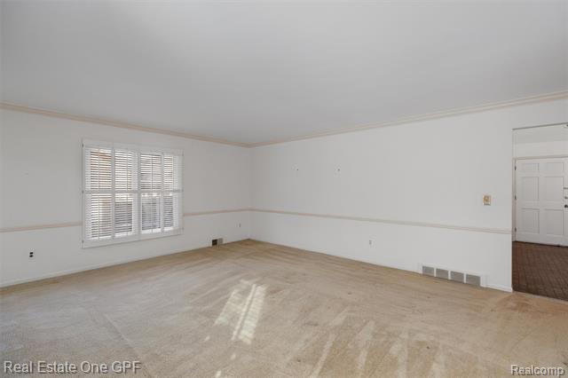 Builiding view fifteen for 277 Kenwood, Grosse Pointe, MI. 48236