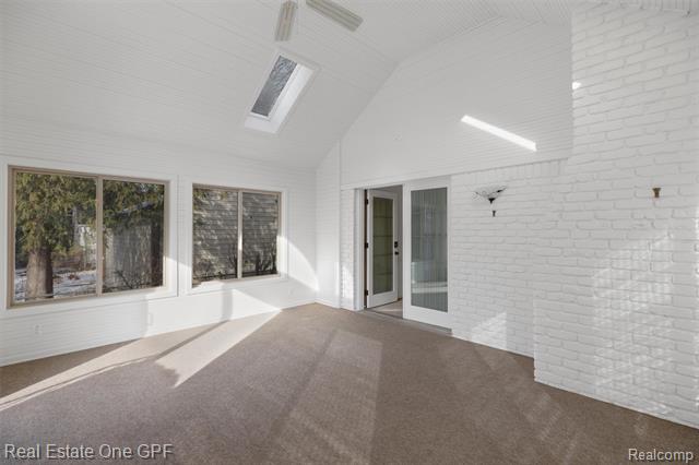 Builiding view seventeen for 277 Kenwood, Grosse Pointe, MI. 48236