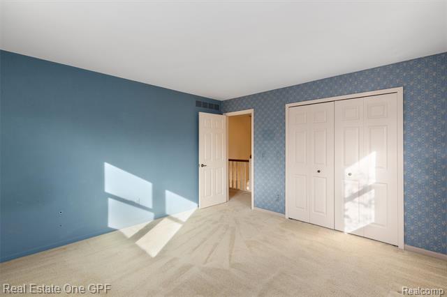 Builiding view twenty seven for 277 Kenwood, Grosse Pointe, MI. 48236