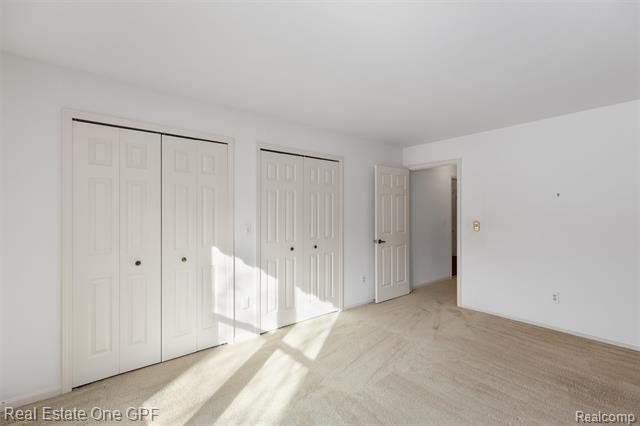 Builiding view twenty two for 277 Kenwood, Grosse Pointe, MI. 48236