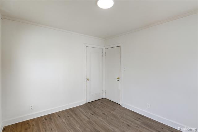 Builiding view eighteen for 20310 E 8 Mile, Harper Woods, MI. 48225