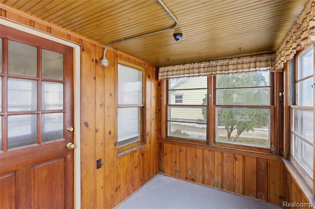 Builiding view twenty one for 20310 E 8 Mile, Harper Woods, MI. 48225