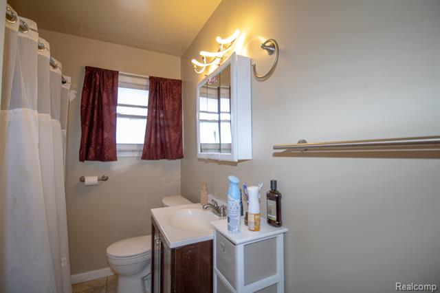 Builiding view nineteen for 20000 Lancaster, Harper Woods, MI. 48225