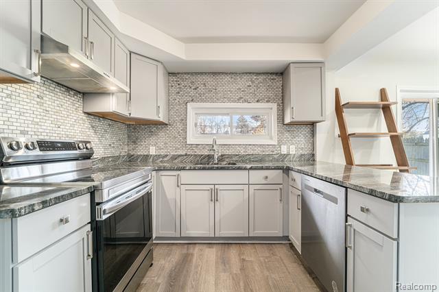 Builiding view eight for 24614 Taft, Novi, MI. 48375